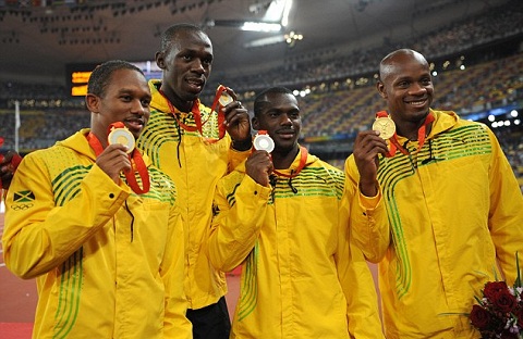 Đồng đội dính doping, Usain Bolt bị tước 1 HCV ở Olympic 2008 - Ảnh 2.