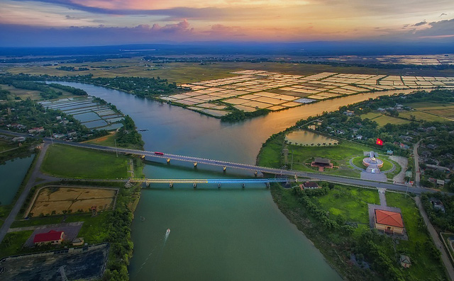 Việt Nam đẹp ngỡ ngàng khi nhìn từ trên cao - Ảnh 5.