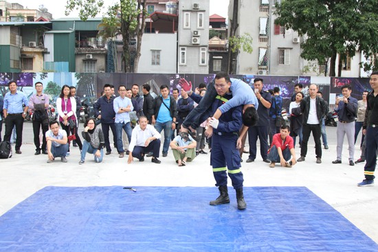 Đài THVN tổ chức thực hành nghiệp vụ, kỹ năng, diễn tập phòng cháy chữa cháy 2017 - Ảnh 10.