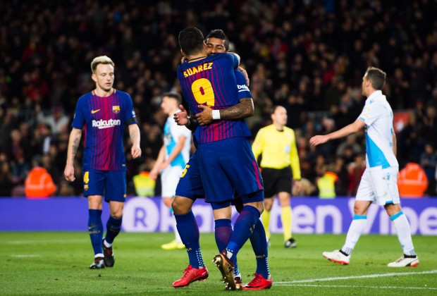 Kết quả bóng đá châu Âu rạng sáng 18/12: Liverpool, Barcelona thắng ấn tượng! - Ảnh 2.