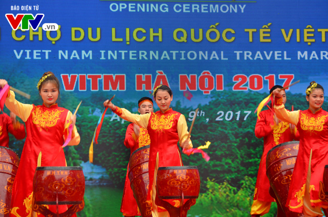 Khai mạc Hội chợ Du lịch Quốc tế Việt Nam 2017 - Ảnh 1.