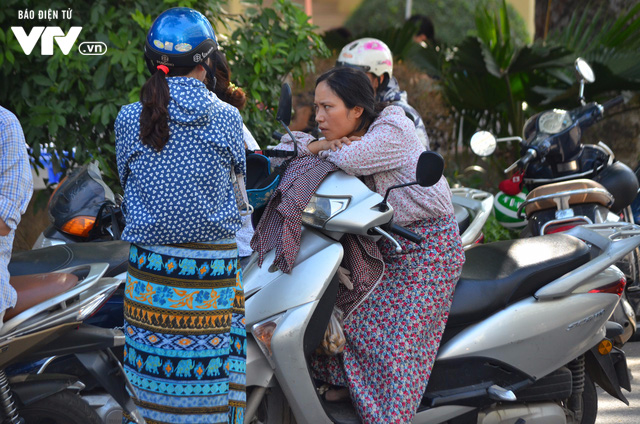 Hàng nghìn thí sinh bước vào kỳ thi tuyển lớp 10 THPT chuyên Ngoại ngữ - Ảnh 15.