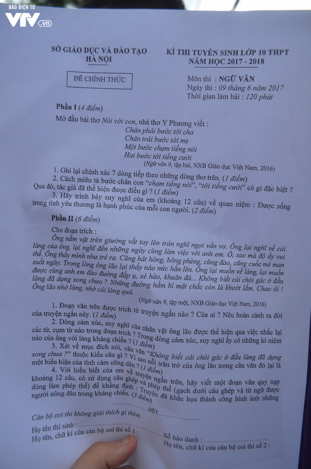 Thi lớp 10 tại Hà Nội: Thí sinh hồ hởi vì đề Văn dễ thở, đề Toán đúng trọng tâm - Ảnh 1.