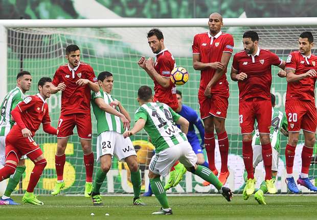 La Liga: Đánh bại Real Betis, Sevilla chiếm vị trí thứ 2 của Barcelona - Ảnh 2.