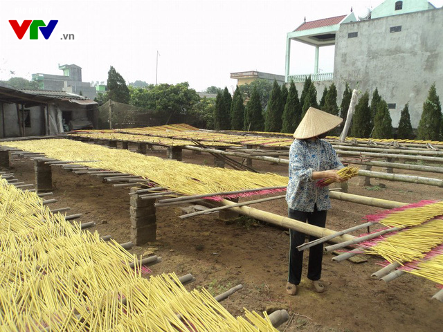 Làng làm hương trăm năm tuổi tại Hưng Yên rộn ràng những ngày giáp Tết - Ảnh 7.