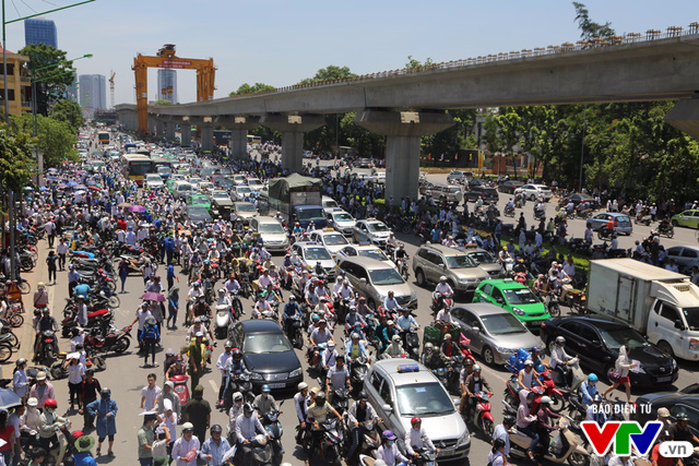 Ngày đầu năm mới, 33 người thiệt mạng vì tai nạn giao thông - Ảnh 1.