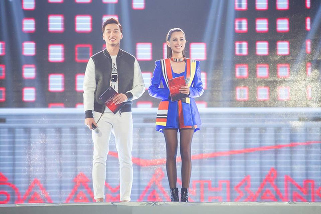Quỳnh Chi của Thể thao 24/7 lột xác quyến rũ khi dẫn The Remix - Ảnh 18. Quỳnh Chi của Thể thao 24/7 lột xác quyến rũ khi dẫn The Remix - Ảnh 18.