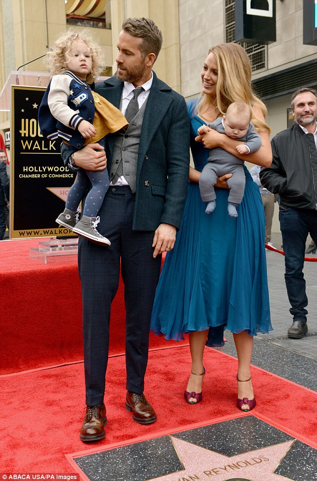 Mỹ nh&acirc;n gợi t&igrave;nh nước Mỹ hạnh ph&uacute;c b&ecirc;n chồng con - Ảnh 20.