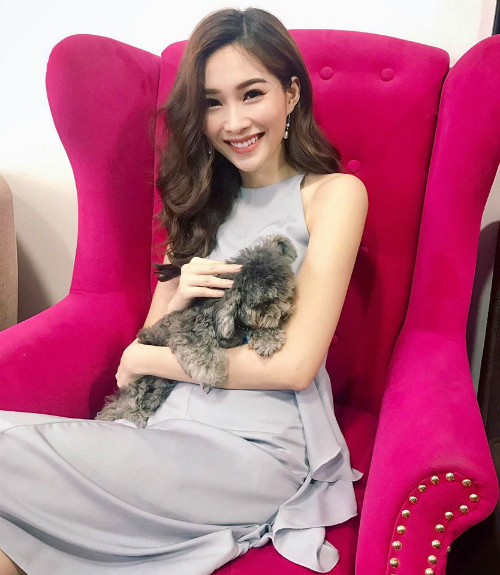 Hoa hậu Kỳ Duy&ecirc;n v&agrave;o bếp, Hồ Ngọc H&agrave; vi vu trời T&acirc;y - Ảnh 6.