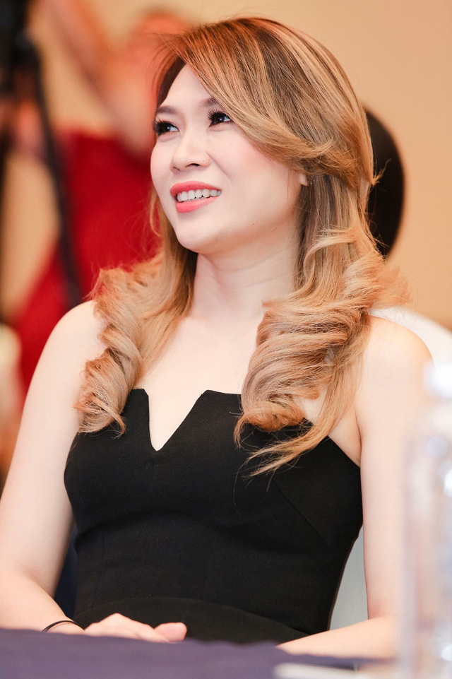 Hoa hậu Kỳ Duy&ecirc;n v&agrave;o bếp, Hồ Ngọc H&agrave; vi vu trời T&acirc;y - Ảnh 10.