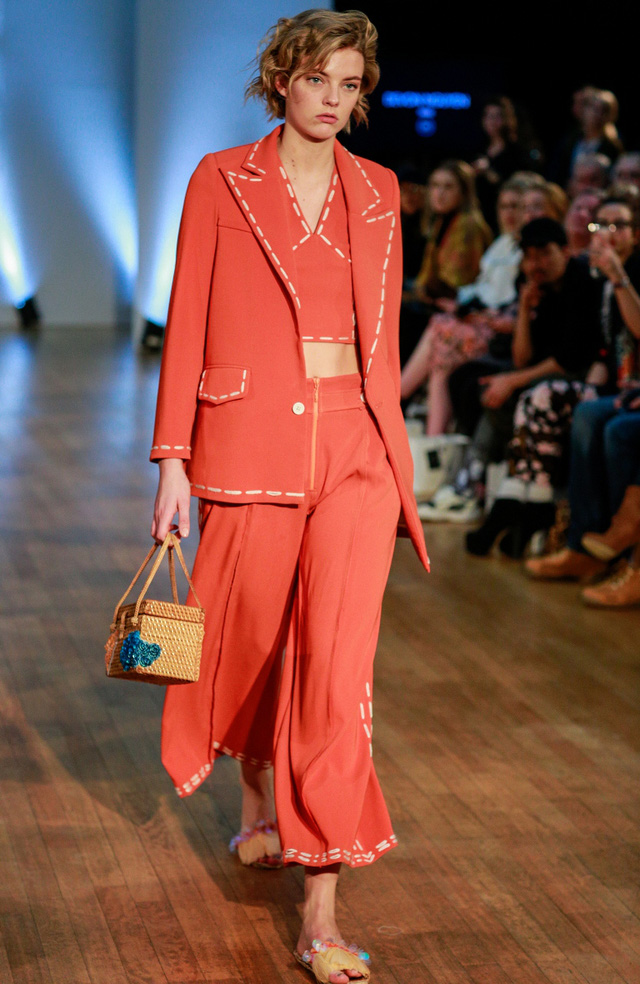 Túi mây cùng nhà thiết kế Việt lên sàn diễn Tuần lễ thời trang Paris - Ảnh 16. Túi mây cùng nhà thiết kế Việt lên sàn diễn Tuần lễ thời trang Paris - Ảnh 16.