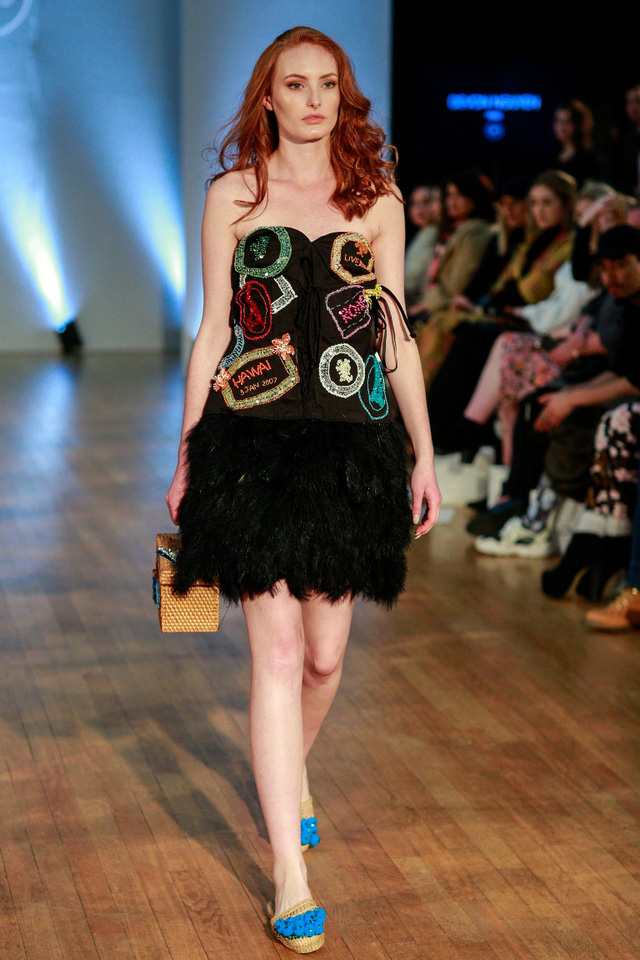 Túi mây cùng nhà thiết kế Việt lên sàn diễn Tuần lễ thời trang Paris - Ảnh 22. Túi mây cùng nhà thiết kế Việt lên sàn diễn Tuần lễ thời trang Paris - Ảnh 22.