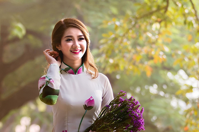 Thiếu nữ Việt sinh ra để mặc áo dài - Ảnh 16. Thiếu nữ Việt sinh ra để mặc áo dài - Ảnh 16.