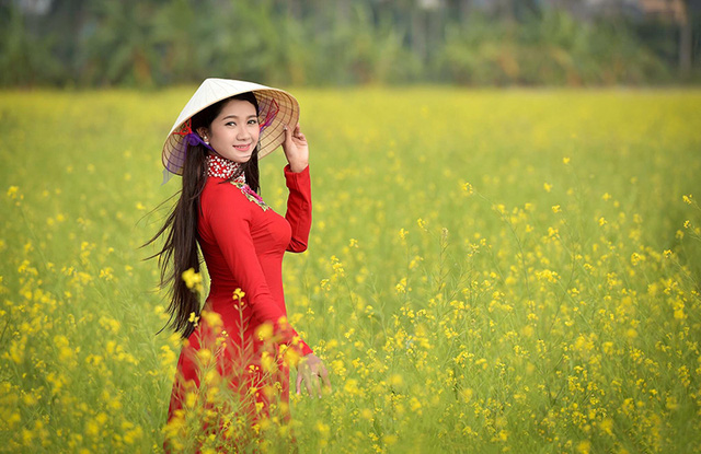 Thiếu nữ Việt sinh ra để mặc áo dài - Ảnh 32. Thiếu nữ Việt sinh ra để mặc áo dài - Ảnh 32.
