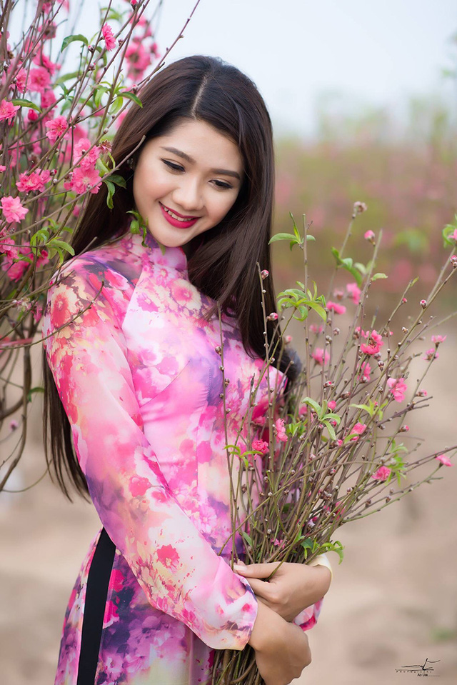 Thiếu nữ Việt sinh ra để mặc áo dài - Ảnh 34. Thiếu nữ Việt sinh ra để mặc áo dài - Ảnh 34.