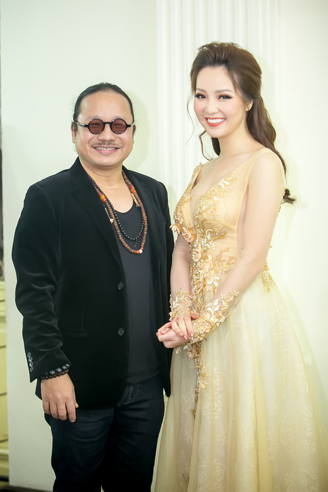 Á hậu Thụy Vân không muốn ồn ào showbiz xáo trộn tổ ấm - Ảnh 8. Á hậu Thụy Vân không muốn ồn ào showbiz xáo trộn tổ ấm - Ảnh 8.