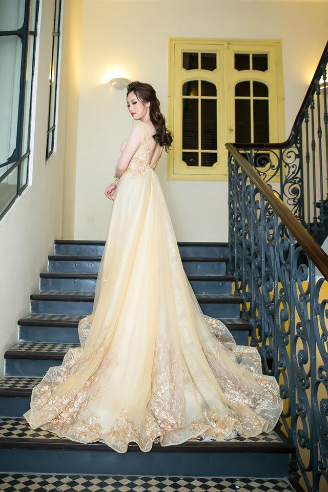 Á hậu Thụy Vân không muốn ồn ào showbiz xáo trộn tổ ấm - Ảnh 20. Á hậu Thụy Vân không muốn ồn ào showbiz xáo trộn tổ ấm - Ảnh 20.