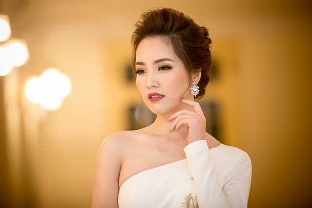 Á hậu Thụy Vân không muốn ồn ào showbiz xáo trộn tổ ấm - Ảnh 22. Á hậu Thụy Vân không muốn ồn ào showbiz xáo trộn tổ ấm - Ảnh 22.