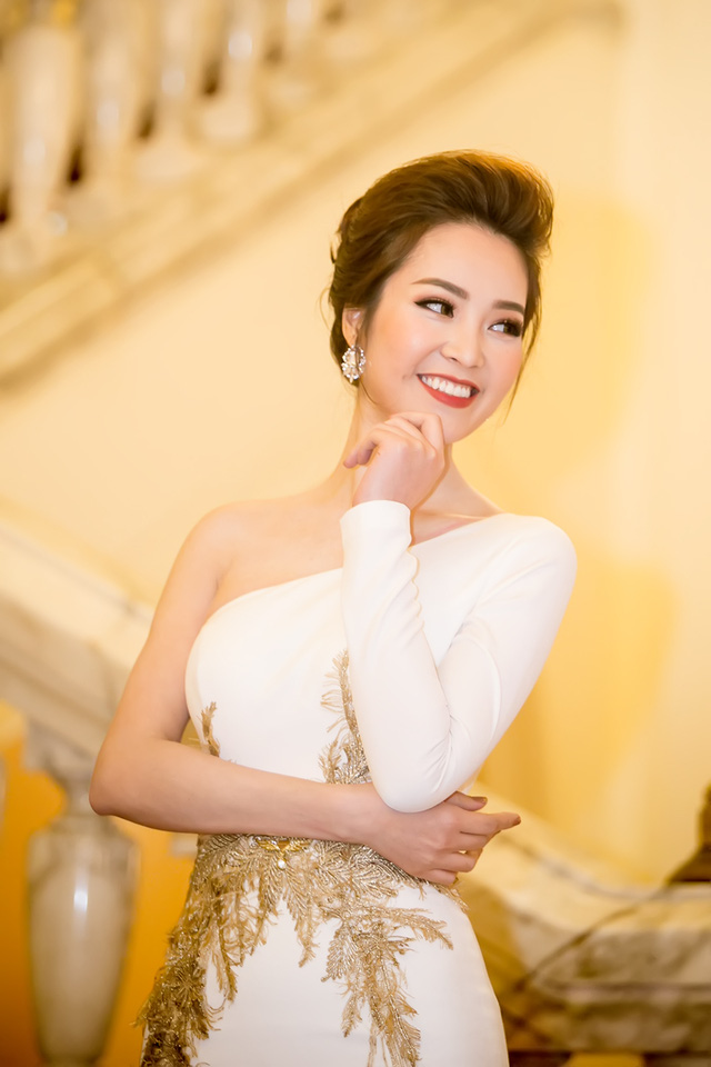 Á hậu Thụy Vân không muốn ồn ào showbiz xáo trộn tổ ấm - Ảnh 24. Á hậu Thụy Vân không muốn ồn ào showbiz xáo trộn tổ ấm - Ảnh 24.