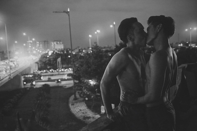 Hai hot boy của Vũ Ngọc Đãng gây “sốc” với nụ hôn đồng tính - Ảnh 16.