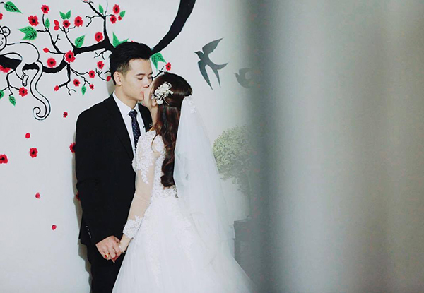 &ldquo;Hot girl d&acirc;n tộc&rdquo; Thu Hương đẹp rạng ngời trong ng&agrave;y cưới - Ảnh 4.