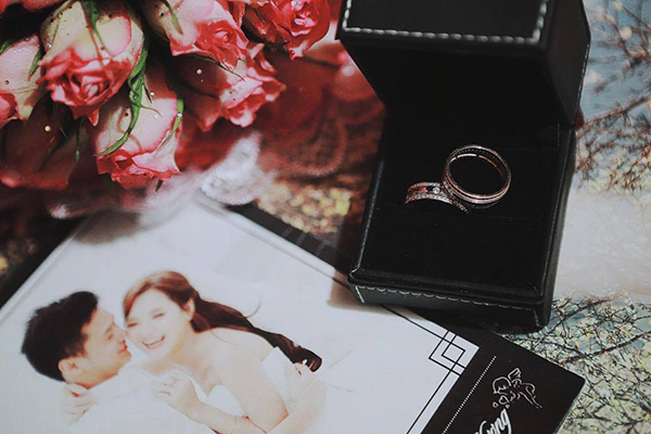 &ldquo;Hot girl d&acirc;n tộc&rdquo; Thu Hương đẹp rạng ngời trong ng&agrave;y cưới - Ảnh 6.