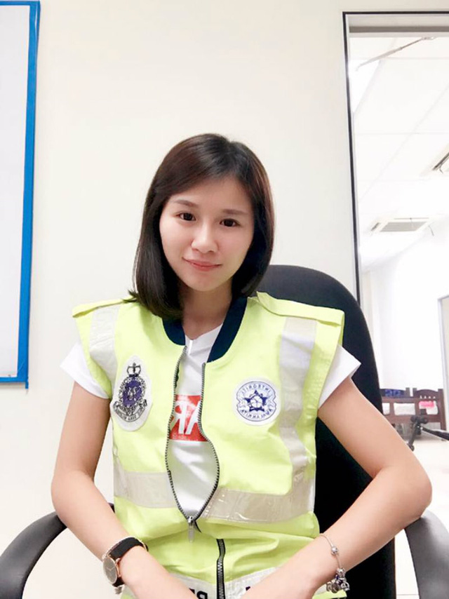 Nữ cảnh sát trẻ Malaysia xinh đẹp gây sốt cộng đồng mạng - Ảnh 6. Nữ cảnh sát trẻ Malaysia xinh đẹp gây sốt cộng đồng mạng - Ảnh 6.