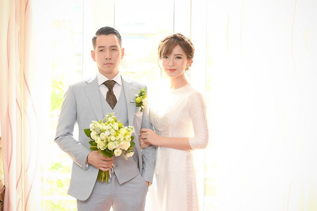 Hot girl fan MU T&uacute; Linh hạnh ph&uacute;c rạng ngời ng&agrave;y l&ecirc;n xe hoa - Ảnh 4.