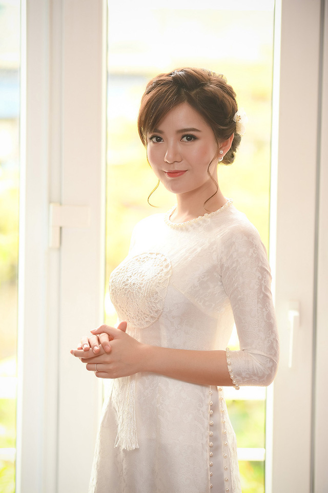 Hot girl fan MU T&uacute; Linh hạnh ph&uacute;c rạng ngời ng&agrave;y l&ecirc;n xe hoa - Ảnh 6.