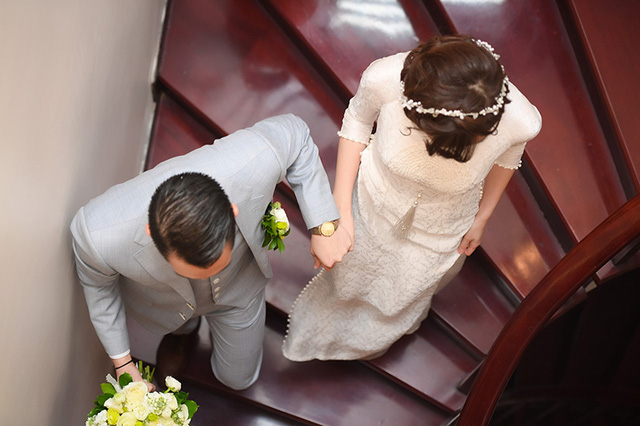 Hot girl fan MU T&uacute; Linh hạnh ph&uacute;c rạng ngời ng&agrave;y l&ecirc;n xe hoa - Ảnh 12.