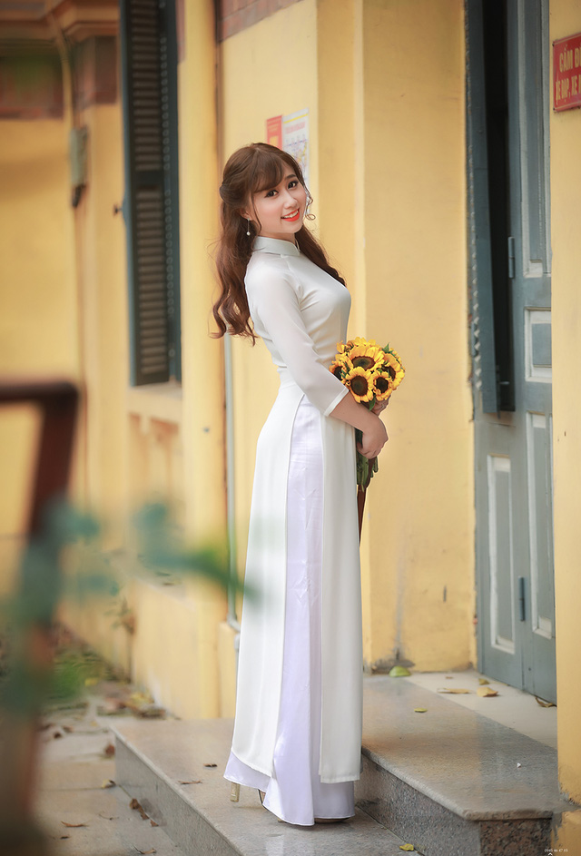 Hoa khôi trường Dược đẹp tinh khôi ngày chia tay mái trường - Ảnh 12. Hoa khôi trường Dược đẹp tinh khôi ngày chia tay mái trường - Ảnh 12.