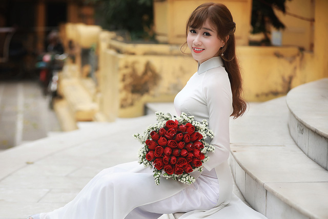 Hoa khôi trường Dược đẹp tinh khôi ngày chia tay mái trường - Ảnh 16. Hoa khôi trường Dược đẹp tinh khôi ngày chia tay mái trường - Ảnh 16.