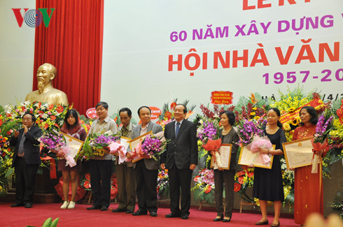 Hội Nhà văn Việt Nam kỷ niệm 60 năm ngày thành lập - Ảnh 6.