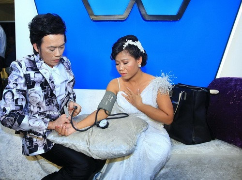 Nghệ sỹ Hoài Linh lần đầu tiết lộ về người con nuôi bị tự kỷ - Ảnh 6. Nghệ sỹ Hoài Linh lần đầu tiết lộ về người con nuôi bị tự kỷ - Ảnh 6.