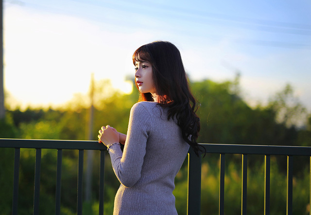 &ldquo;B&uacute;p b&ecirc; ảnh thẻ&rdquo; L&ecirc; Hương &ldquo;lột x&aacute;c&rdquo; với phong c&aacute;ch gợi cảm - Ảnh 6.