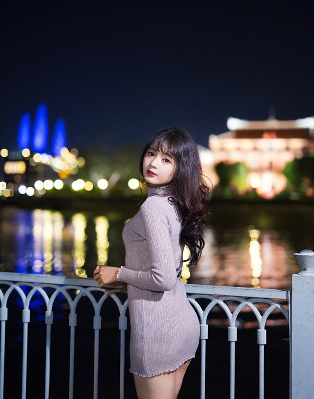 &ldquo;B&uacute;p b&ecirc; ảnh thẻ&rdquo; L&ecirc; Hương &ldquo;lột x&aacute;c&rdquo; với phong c&aacute;ch gợi cảm - Ảnh 16.