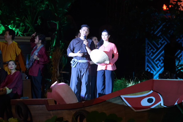 Khai mạc Festival Đờn ca tài tử lần II: Đêm tôn vinh “báu vật phương Nam” - Ảnh 12. Khai mạc Festival Đờn ca tài tử lần II: Đêm tôn vinh “báu vật phương Nam” - Ảnh 12.