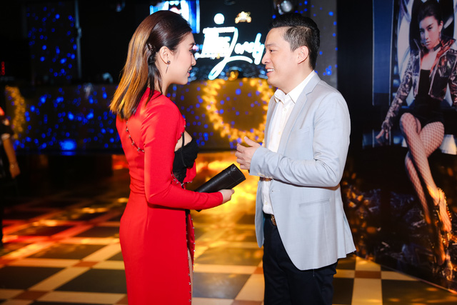 Lam Trường &ldquo;khoe&rdquo; anh trai ruột, &ocirc;m chặt Ti&ecirc;u Ch&acirc;u Như Quỳnh - Ảnh 2.