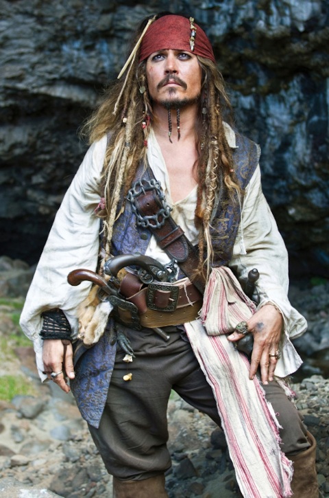 Johnny Depp với Jack Sparrow: Vai diễn s&aacute;ng tạo nhất từ sau Bố gi&agrave; - Ảnh 1.