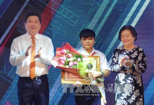 Vinh danh 10 công dân trẻ tiêu biểu Thành phố Hồ Chí Minh - Ảnh 1.