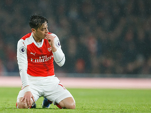 Arsenal đang khốn khổ vì vắng Cazorla - Ảnh 3.