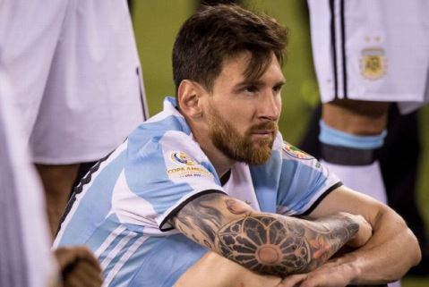 Messi không trở lại, Argentina mất hàng triệu USD - Ảnh 1.