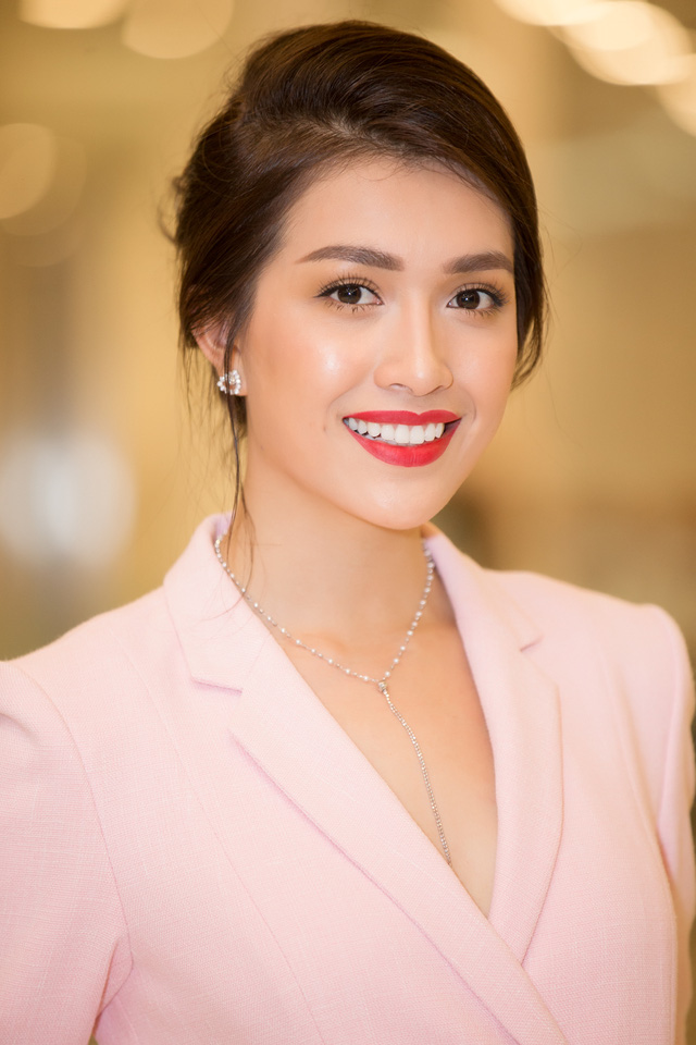Trương Thị May làm vedette, Lệ Hằng ngọt ngào mừng ngày Quốc tế Thiếu nhi - Ảnh 14. Trương Thị May làm vedette, Lệ Hằng ngọt ngào mừng ngày Quốc tế Thiếu nhi - Ảnh 14.