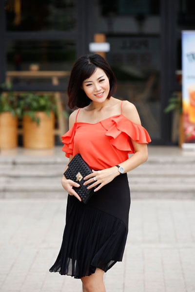 &ldquo;&Aacute;i nữ&rdquo; &ocirc;ng tr&ugrave;m Phan Qu&acirc;n phim &ldquo;Người ph&aacute;n xử&rdquo; khoe con g&aacute;i - Ảnh 6.