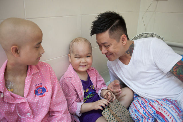 MC Hoàng Oanh: “Không để trẻ em phải lớn lên một mình” - Ảnh 4. MC Hoàng Oanh: “Không để trẻ em phải lớn lên một mình” - Ảnh 4.