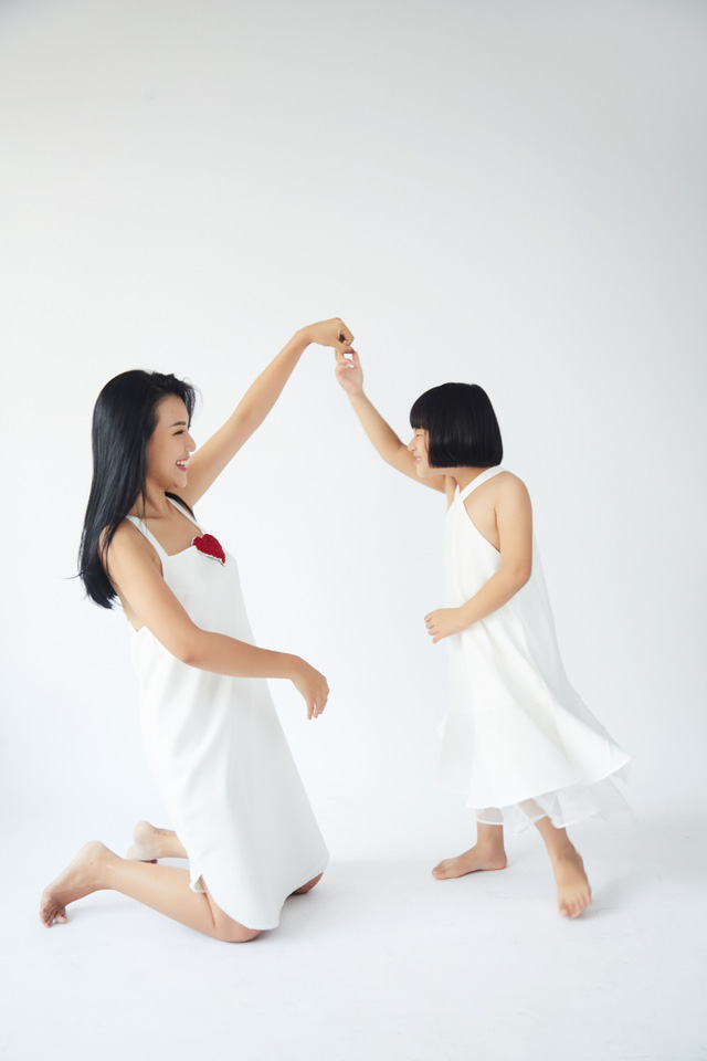 MC Hoàng Oanh: “Không để trẻ em phải lớn lên một mình” - Ảnh 18. MC Hoàng Oanh: “Không để trẻ em phải lớn lên một mình” - Ảnh 18.
