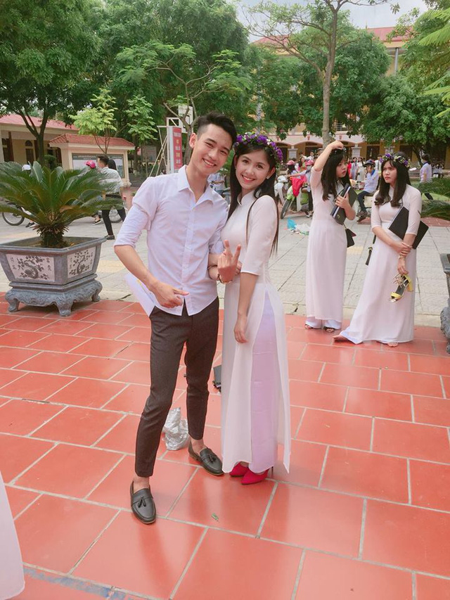 Hot girl mắt lác xinh đẹp như búp bê ngày tốt nghiệp cấp 3 - Ảnh 30. Hot girl mắt lác xinh đẹp như búp bê ngày tốt nghiệp cấp 3 - Ảnh 30.