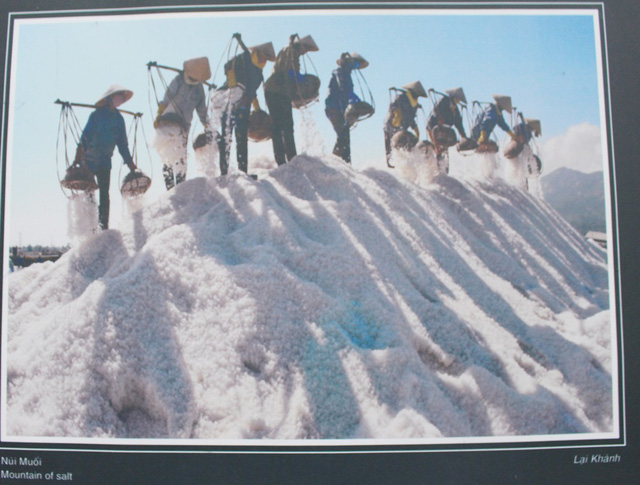 Ngắm qu&ecirc; hương - con người Nam Trung Bộ - T&acirc;y Nguy&ecirc;n qua ảnh - Ảnh 2.