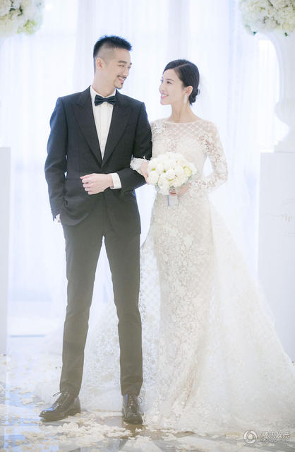 Đám cưới đẹp như mơ của mỹ nhân Dương Tử San - Ảnh 32. Đám cưới đẹp như mơ của mỹ nhân Dương Tử San - Ảnh 32.