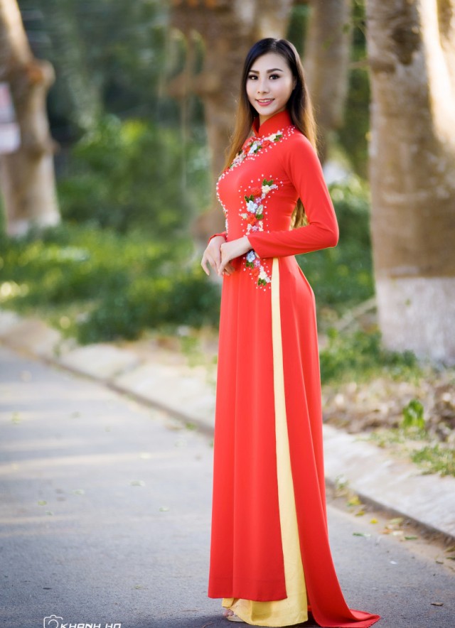 Khi “sao” cố chấp muốn “nổi” dù bị công chúng quay lưng - Ảnh 12. Khi “sao” cố chấp muốn “nổi” dù bị công chúng quay lưng - Ảnh 12.